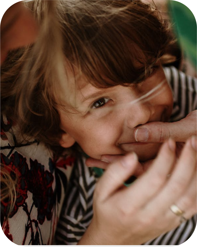 carousel - happy child - psychoeducation et formations